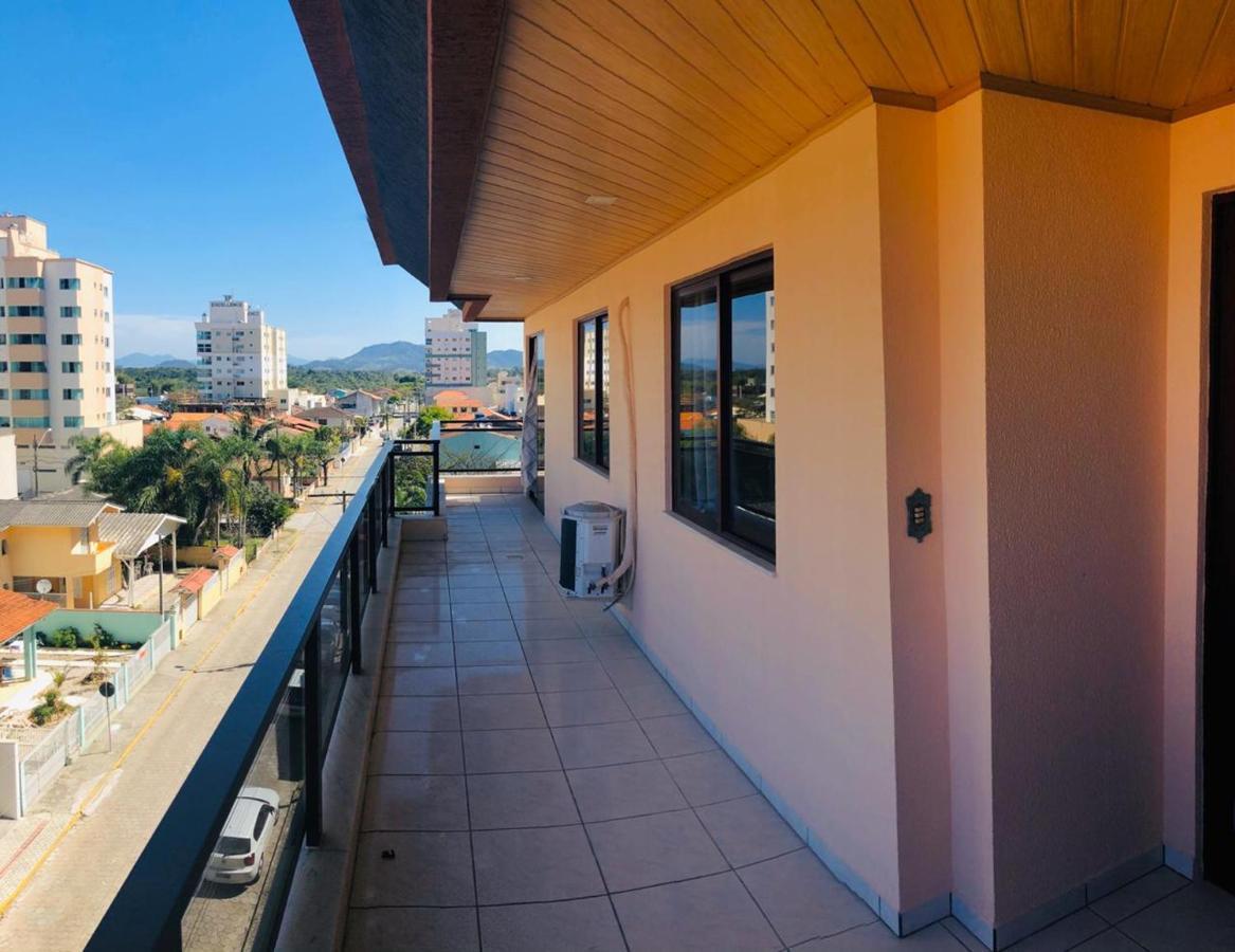 Apartamento Meia Praia - ايتابيما المظهر الخارجي الصورة